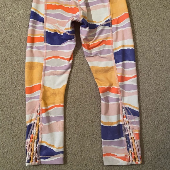 Lululemon True Self Crop leggings 4 - Picture 6 of 10